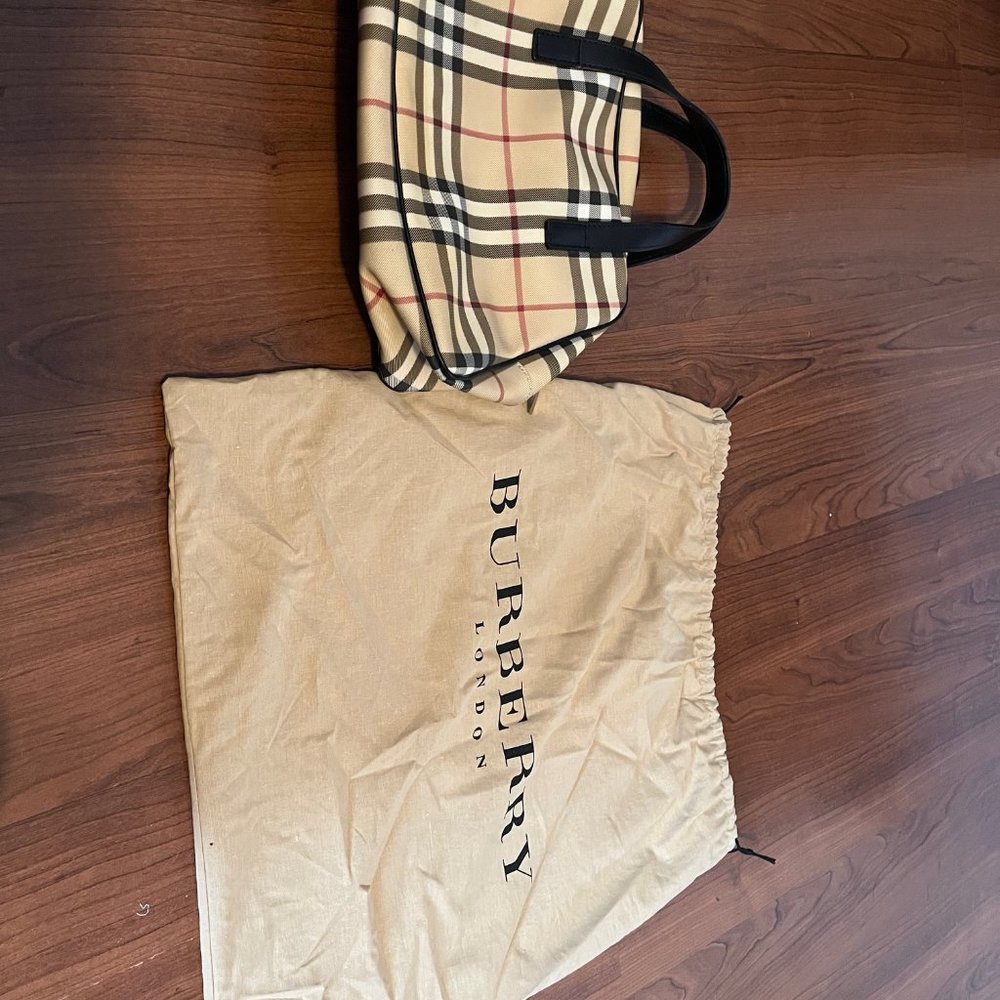Vintage Burberry Bag - Picture 2 of 2